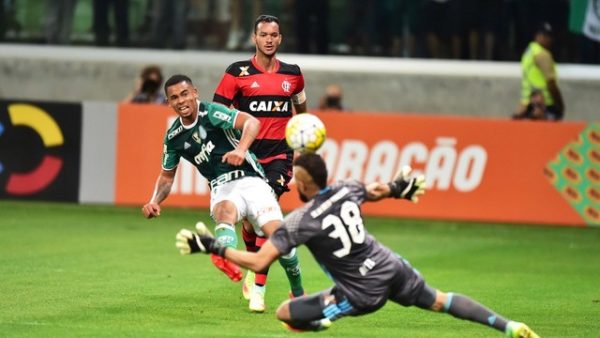 Recuperado de lesão, Gabriel Jesus marcou o gol de empate palmeirense (foto: Djalma Vassao/Gazeta Press)