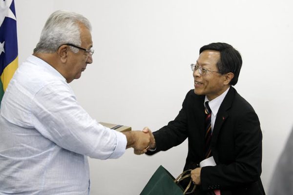 O governador Jackson Barreto recebeu o vice-presidente da Yazaki, Hidehiko Nishiyama , nesta quarta-feira, 14. (Foto: Victor Ribeiro/ASN) 