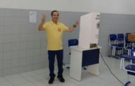 Valadares Filho vota no Bairro Grageru neste 2º turno em Aracaju