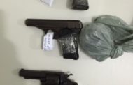 Dupla envolvida com tráfico de drogas é presa com armas de fogo em Capela