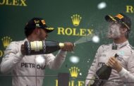 Hamilton vence caótico GP do Brasil, Nico é 2º e decisão vai para Abu Dhabi