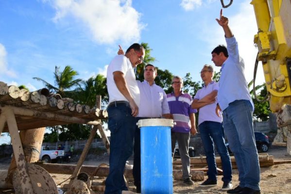  O serviço de perfuração e revestimento do primeiro poço tubular, que vai aumentar a oferta de água na região da Cidade Alta, em São Cristóvão, foi concluído