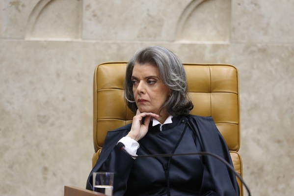 A presidente do STF, ministra Cármen Lúcia, durante a posse dela como chefe da Corte, no ano passado (Foto: André Dusek/Estadão Conteúdo)