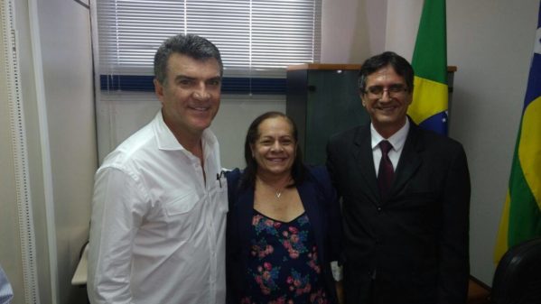 Garibalde Mendonça prestigia posse do novo secretário da Fazenda. (Foto: Ascom/Garibalde)