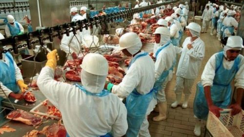 Justiça aceita denúncia contra 59 investigados na Operação Carne Fraca