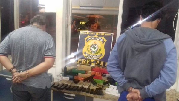 armas de fogo, 300 munições e drogas Vvinham para Sergipe, informa a PRF