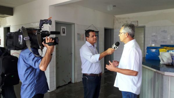  O prefeito de São Cristóvão, Marcos Santana visitou às comunidades que foram atingidas pelas fortes chuvas. (Foto: ascom/PMSC)