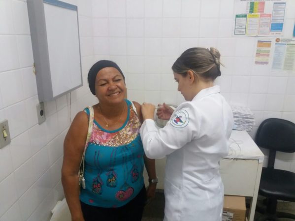 Dia D: cerca de nove mil pessoas são vacinadas contra a gripe em Aracaju