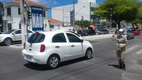 SMTT Aracaju mantém fiscalização dos transportes irregulares de passageiros