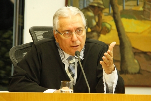 Conselheiro Luiz Augusto é o relator da matéria (Foto: Cleverton Ribeiro)