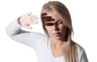 Conheça 5 sintomas da enxaqueca que não tem nada a ver com dor de cabeça