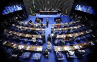 23 senadores investigados na Lava Jato ficam sem foro privilegiado se não se elegerem em 2018
