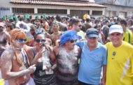 Belivaldo participa de carnaval em Neópolis