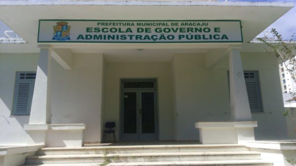 Prefeitura de Aracaju oferece cursos de capacitação para servidores; veja como participar