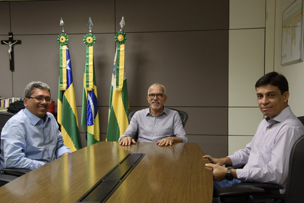 Prefeitura de Aracaju antecipa salários de abril e inicia pagamento da 1ª parcela do 13º salário
