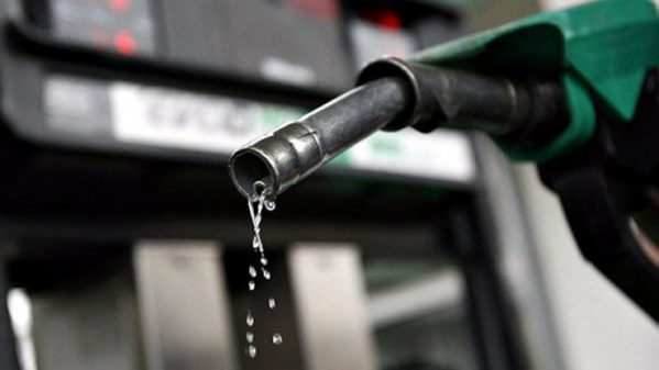 Preço da gasolina sobe 1,02% nas refinarias da Petrobras