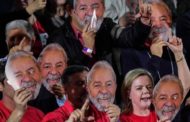 Lula é oficializado candidato à Presidência da República