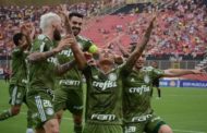 Com Deyverson inspirado, Palmeiras vence e afunda Vitória na zona da degola