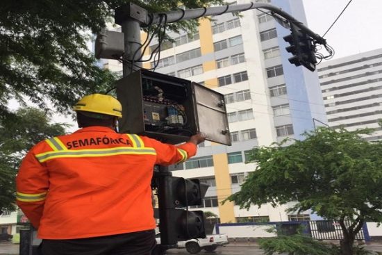 SMTT registra roubo de fiação de semáforo em Aracaju