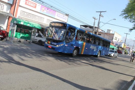 Assaltos a ônibus caem 45% na região metropolitana de Aracaju