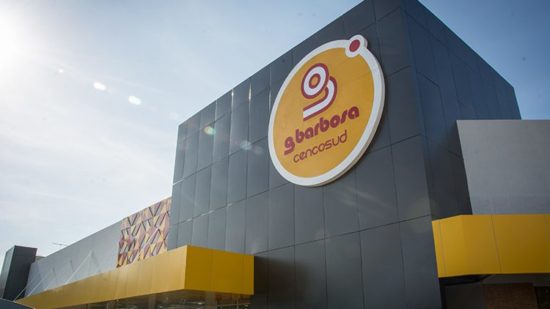Funcionários do Gbarbosa temem que supermercado realize demissão em massa