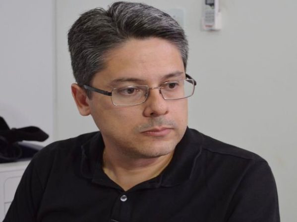 Senador Alessandro Vieira decide se filiar ao PSDB após sair do Cidadania