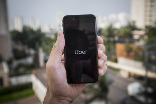 Uber lança viagens de moto em Aracaju