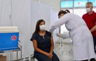 Enfermeira da Urgência 24h é a primeira profissional vacinada em São Cristóvão