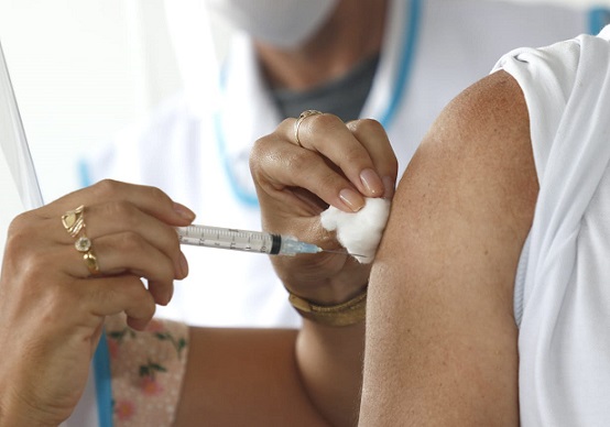 Cerca de 80 mil sergipanos precisam completar o esquema vacinal contra a Covid-19 em Sergipe