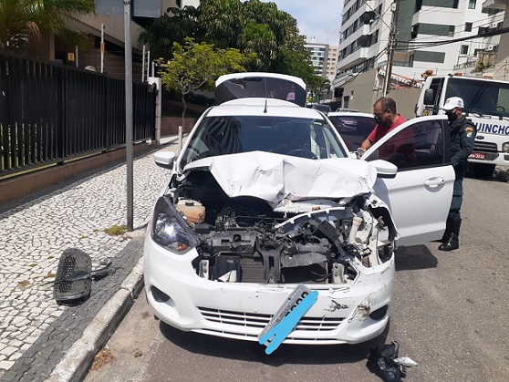 Cinco pessoas ficaram feridas em acidentes no fim de semana em Aracaju