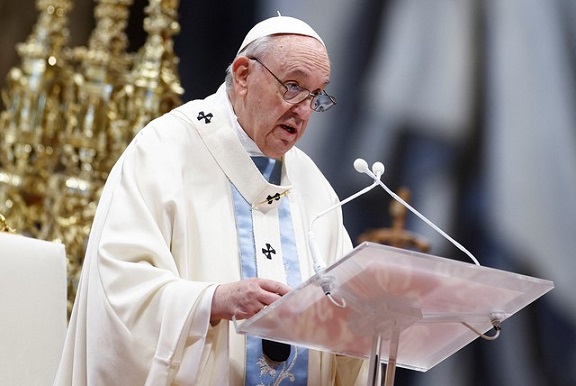 Violência contra as mulheres insulta a Deus, diz Papa em discurso de Ano Novo