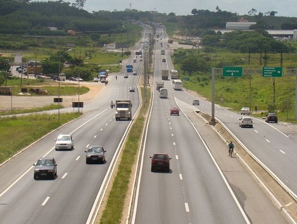 Obras na BR-235 afetam fluxo de veículos na entrada de Aracaju