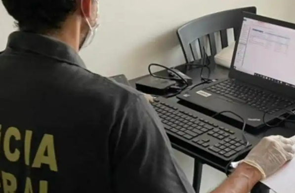 Polícia Federal apreende equipamentos usados para pornografia infantil em Aracaju