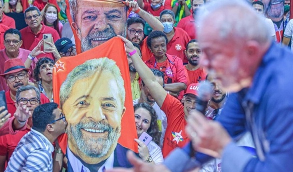 Lula, em Aracaju: “Quero reconstruir um país de harmonia”