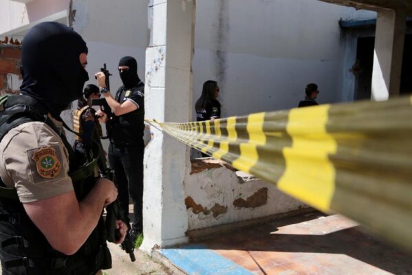 Dois homens morrem e quatro são presos durante operação de combate a tráfico de drogas e homicídios no Agreste sergipano