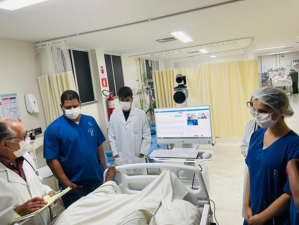 Hospital e Maternidade Santa Isabel utiliza robô para atendimento remoto em UTI