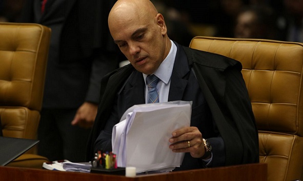 Ministro Alexandre de Moraes toma posse como presidente do TSE