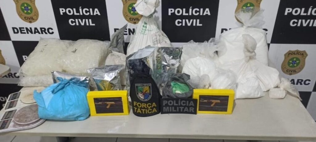 Homem é preso com 40 kg de cocaína após denúncia de invasão a domicílio em Aracaju