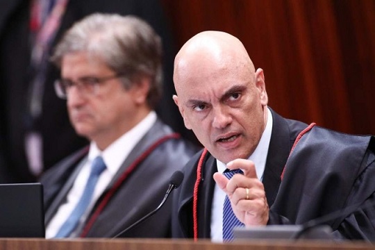Deputado federal mais votado do Brasil, Nikolas Ferreira realiza ato pró-Bolsonaro em Aracaju
