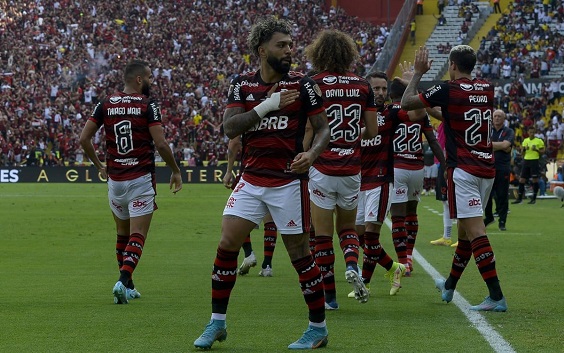 Flamengo vence o Athletico-PR e conquista o tri da Libertadores