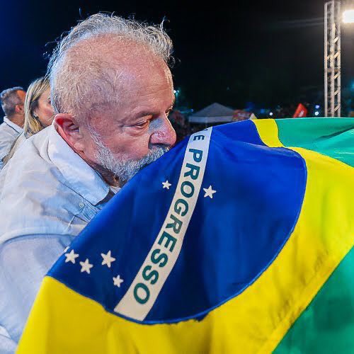 Lula ultrapassa Bolsonaro e é eleito presidente do Brasil pela 3ª vez