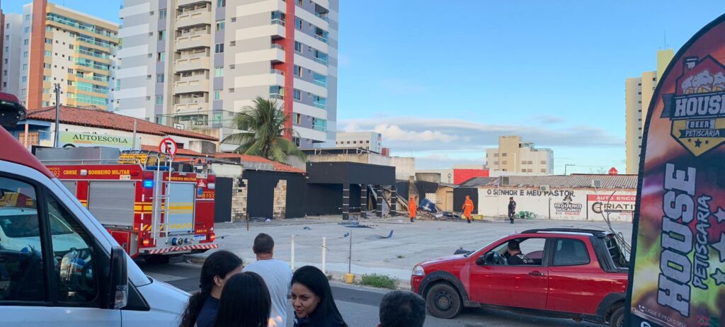Explosão causa desabamento de lanchonete e deixa duas pessoas feridas em Aracaju