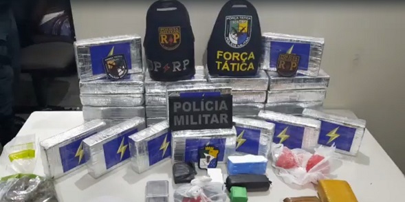 Motorista de aplicativo é preso com carga de cocaína avaliada em mais de meio milhão de reais em São Cristóvão
