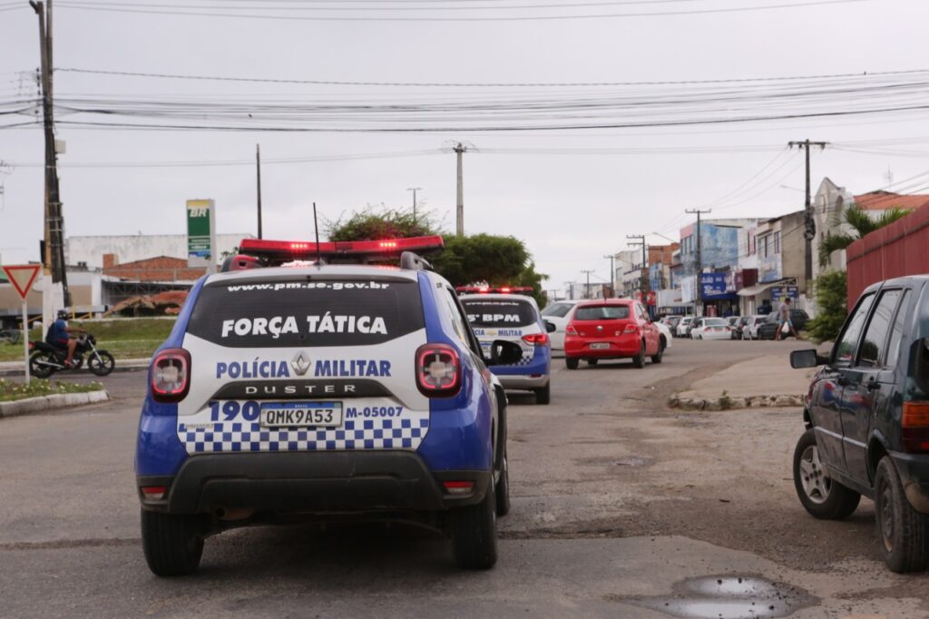 Mulher é presa suspeita de abandonar e maltratar filhos em Aracaju