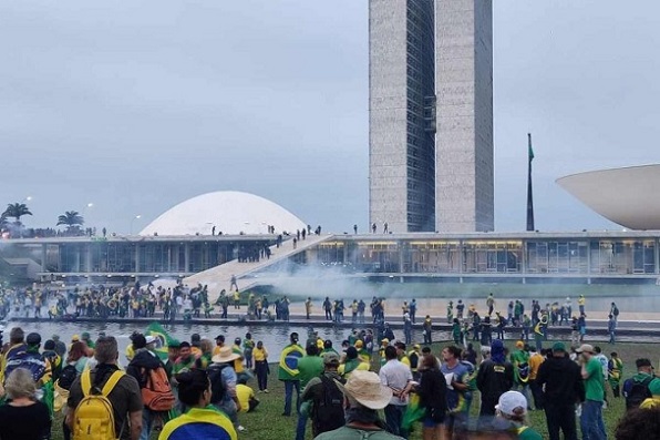 Vazão do Rio São Francisco aumenta e cidades ribeirinhas recebem alerta da Defesa Civil