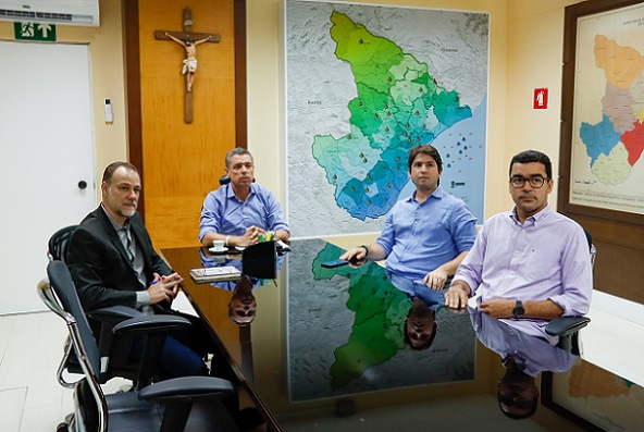 Ministro Alexandre de Moraes afasta Ibaneis Rocha do governo do DF após depredações
