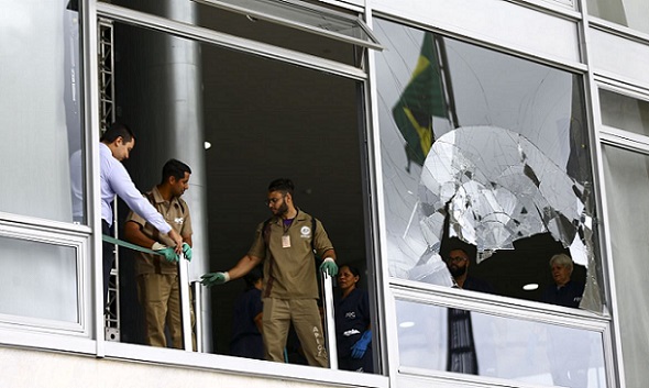 Como será a defesa dos presos após invasões e vandalismo em Brasília