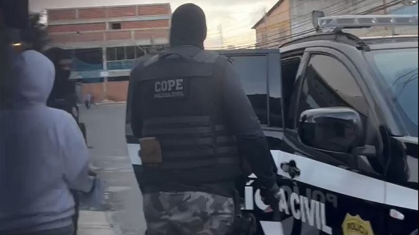 Polícia Civil prende quatro investigados por roubo de celulares em Aracaju