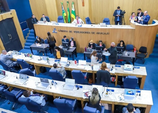Câmara de Vereadores de Aracaju aprova requerimento que pede suspensão da PPP da saúde