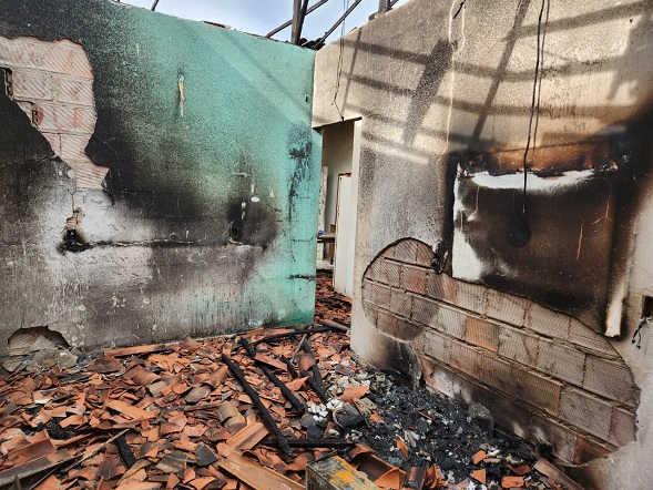 Polícia Civil prende investigado por incendiar casa da ex-companheira em Itaporanga D’Ajuda